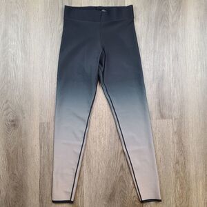 Cor by Ultracor Ombre Cropped Leggings size S